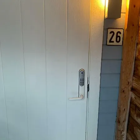1. New Renovated In Honningsvag, North Cape 公寓 *